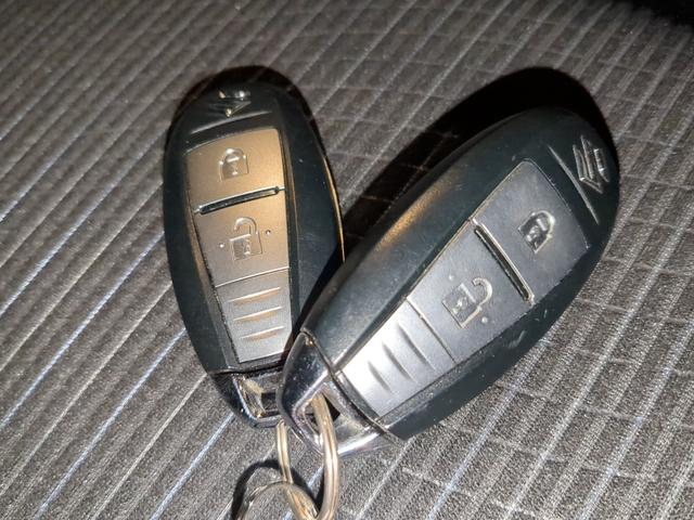 スイフト ＸＬ－ＤＪＥ　／ＨＩＤ／スマートキー／プッシュスタート／イモビライザー／オートライト／オートエアコン／アイドリングストップ／ＡＢＳ／横滑り防止装置（12枚目）