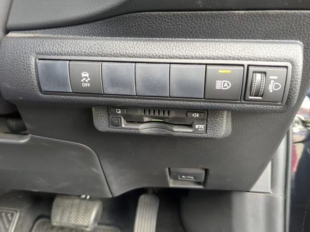 カローラスポーツ ハイブリッドG Z /禁煙/9型ナビTV/Bluetooth/1オーナー/LED/バックカメラ/ドライブレコーダー/ETC/衝突軽減ブレーキ/レーダークルーズ(15枚目)