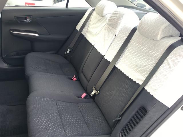 【車内清掃】お客様に気持ちよく見て頂けるよう展示車両は常に綺麗に仕上げております！