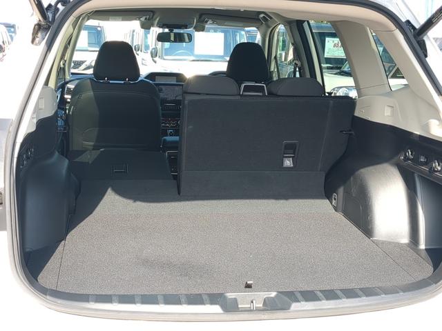 フォレスター プレミアム　４ＷＤ／黒半革シート／禁煙／８型ナビＴＶ／Ｂｌｕｅｔｏｏｔｈ／ＬＥＤ／サイド＆バックカメラ／ＥＴＣ／衝突軽減ブレーキ／電動リアゲート／ハンドルヒーター／前席電動シート／前席シートヒータ／（14枚目）