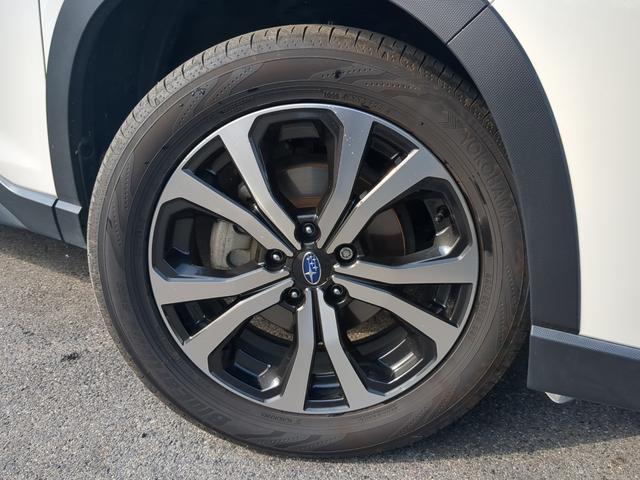 フォレスター プレミアム　４ＷＤ／黒半革シート／禁煙／８型ナビＴＶ／Ｂｌｕｅｔｏｏｔｈ／ＬＥＤ／サイド＆バックカメラ／ＥＴＣ／衝突軽減ブレーキ／電動リアゲート／ハンドルヒーター／前席電動シート／前席シートヒータ／（16枚目）