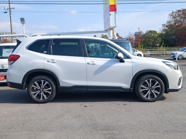 フォレスター プレミアム　４ＷＤ／黒半革シート／禁煙／８型ナビＴＶ／Ｂｌｕｅｔｏｏｔｈ／ＬＥＤ／サイド＆バックカメラ／ＥＴＣ／衝突軽減ブレーキ／電動リアゲート／ハンドルヒーター／前席電動シート／前席シートヒータ／（26枚目）