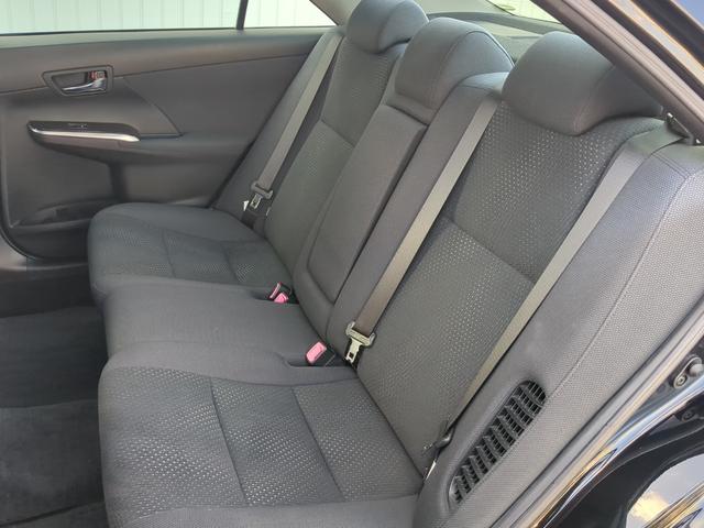 【車内清掃】お客様に気持ちよく見て頂けるよう展示車両は常に綺麗に仕上げております！