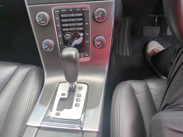 Ｖ６０ ドライブｅ　ワンオーナー！（11枚目）
