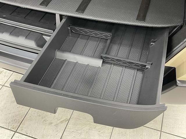 20X OBDチェック済み 4WD シートヒーター ルーフレール 純正アルミホイール オートライト ダウンヒルアシストコントロール ETC車載器 キーレスエントリー 社外7インチナビ ニューペイント(33枚目)