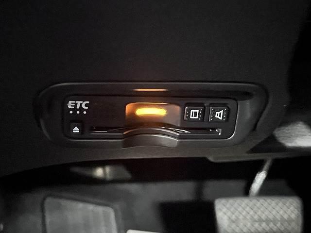 ハイブリッドZ・ホンダセンシング レーダークルーズコントロール シートヒーター シートメモリー ETC LEDヘッドライト スマートキー 衝突軽減ブレーキ 車線逸脱防止 純正17インチアルミホイール HDMI接続 CD・DVD再生(6枚目)