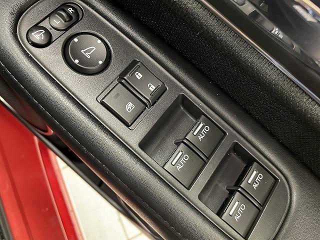 ハイブリッドZ・ホンダセンシング レーダークルーズコントロール シートヒーター シートメモリー ETC LEDヘッドライト スマートキー 衝突軽減ブレーキ 車線逸脱防止 純正17インチアルミホイール HDMI接続 CD・DVD再生(40枚目)