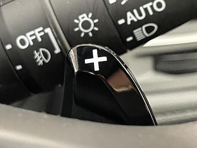 ハイブリッドZ・ホンダセンシング レーダークルーズコントロール シートヒーター シートメモリー ETC LEDヘッドライト スマートキー 衝突軽減ブレーキ 車線逸脱防止 純正17インチアルミホイール HDMI接続 CD・DVD再生(51枚目)