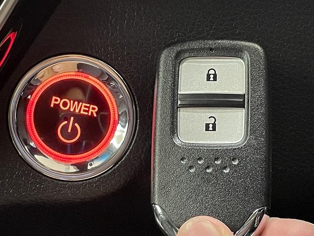 ハイブリッドZ・ホンダセンシング レーダークルーズコントロール シートヒーター シートメモリー ETC LEDヘッドライト スマートキー 衝突軽減ブレーキ 車線逸脱防止 純正17インチアルミホイール HDMI接続 CD・DVD再生(72枚目)
