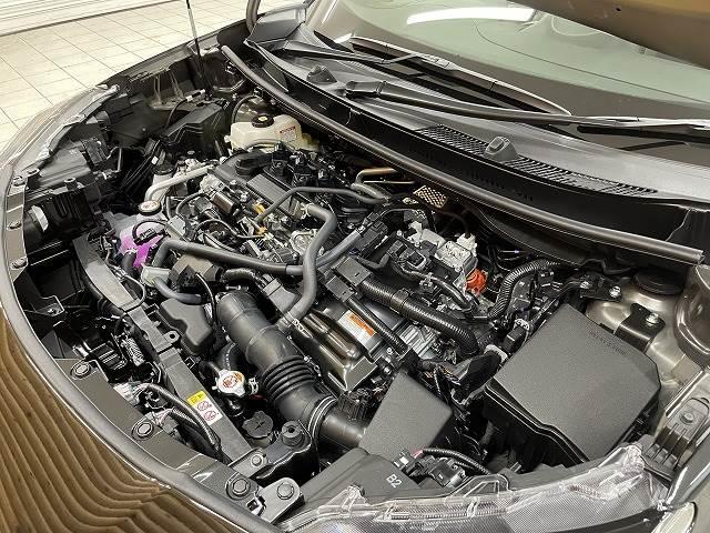 ハイブリッド GRスポーツ 登録済未使用車 8型ディスプレイ 全周囲カメラ ブラインドスポットモニター 18インチAW 専用スポーティシート レーダークルコン プリクラッシュセーフティ LEDヘッドライト 電動パワーステアリング(20枚目)