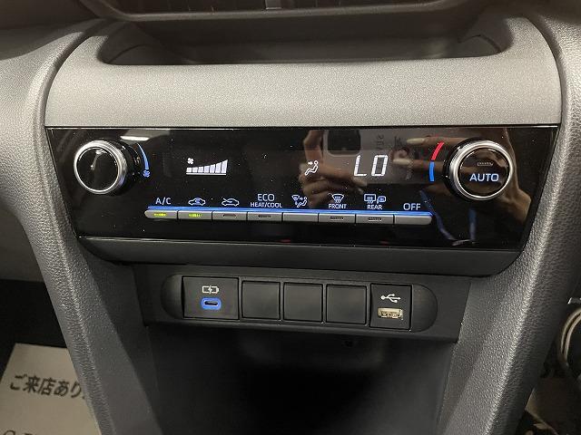 ハイブリッド GRスポーツ 登録済未使用車 8型ディスプレイ 全周囲カメラ ブラインドスポットモニター 18インチAW 専用スポーティシート レーダークルコン プリクラッシュセーフティ LEDヘッドライト 電動パワーステアリング(27枚目)