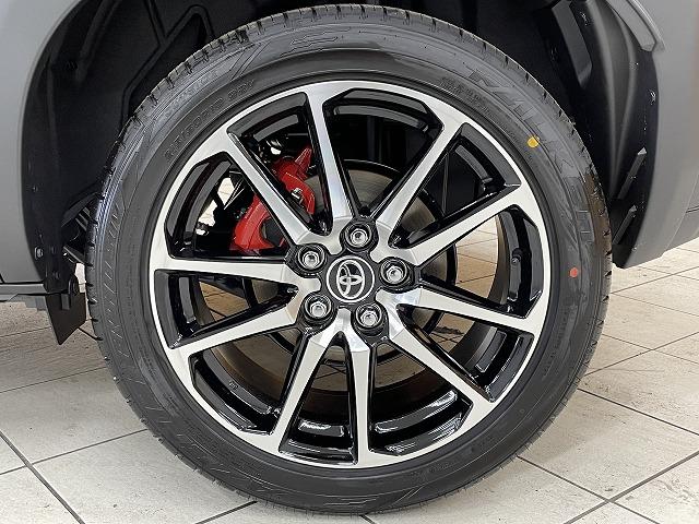 ハイブリッド GRスポーツ 登録済未使用車 8型ディスプレイ 全周囲カメラ ブラインドスポットモニター 18インチAW 専用スポーティシート レーダークルコン プリクラッシュセーフティ LEDヘッドライト 電動パワーステアリング(37枚目)