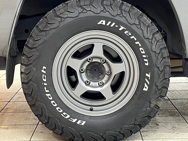 ＳＳＲ－Ｘリミテッド　ストラーダナビ　ＴＶ　バックカメラ　ＡＣ１００Ｖ電源　４ＷＤ　ＢＦＧｏｏｄｒｉｃｈホワイトレターＡ／Ｔ　オートエアコン　キーレスエントリー　オートヘッドライト　フルフラットシート　ＥＴＣ(35枚目)