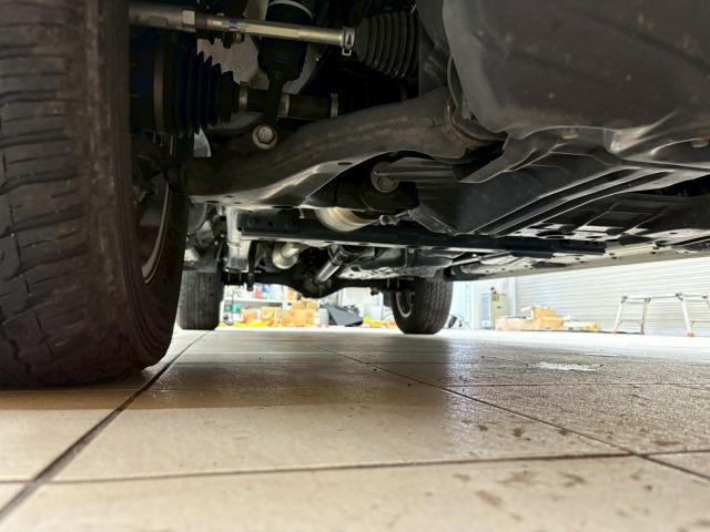 ハイラックス Ｚ　ＧＲスポーツ　全方位カメラ／トノカバー／純正ナビ／クリアランスソナー／レーダークルーズコントロール／パドルシフト／ダウンヒルアシスト／センターデフロック／スマートキー／純正１８インチアルミホイール／横滑り防止（37枚目）