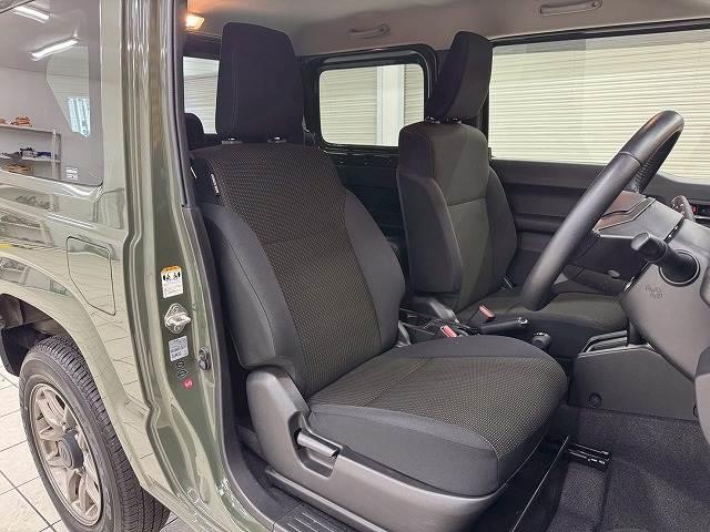 ジムニー ＸＣ　７インチナビ／シートヒーター／衝突軽減ブレーキ／クルーズコントロール／電動格納ミラー／レーンキープアシスト／ダウンヒルアシスト／スマートキー／プッシュスタート／ＬＥＤヘッドライト／純正１６インチアルミ（8枚目）