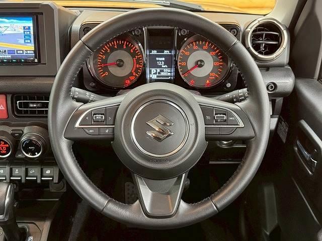 ジムニー ＸＣ　７インチナビ／シートヒーター／衝突軽減ブレーキ／クルーズコントロール／電動格納ミラー／レーンキープアシスト／ダウンヒルアシスト／スマートキー／プッシュスタート／ＬＥＤヘッドライト／純正１６インチアルミ（13枚目）