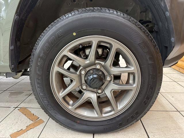 ジムニー ＸＣ　７インチナビ／シートヒーター／衝突軽減ブレーキ／クルーズコントロール／電動格納ミラー／レーンキープアシスト／ダウンヒルアシスト／スマートキー／プッシュスタート／ＬＥＤヘッドライト／純正１６インチアルミ（24枚目）