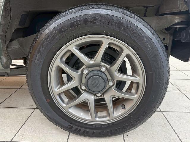 ジムニー ＸＣ　７インチナビ／シートヒーター／衝突軽減ブレーキ／クルーズコントロール／電動格納ミラー／レーンキープアシスト／ダウンヒルアシスト／スマートキー／プッシュスタート／ＬＥＤヘッドライト／純正１６インチアルミ（26枚目）