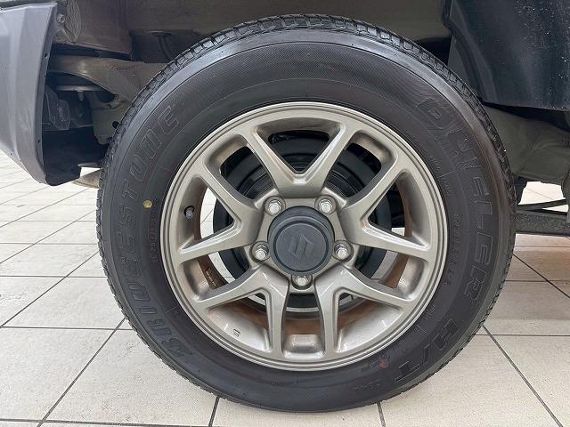 ジムニー ＸＣ　７インチナビ／シートヒーター／衝突軽減ブレーキ／クルーズコントロール／電動格納ミラー／レーンキープアシスト／ダウンヒルアシスト／スマートキー／プッシュスタート／ＬＥＤヘッドライト／純正１６インチアルミ（27枚目）