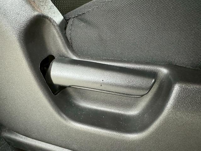 ジムニー ＸＣ　７インチナビ／シートヒーター／衝突軽減ブレーキ／クルーズコントロール／電動格納ミラー／レーンキープアシスト／ダウンヒルアシスト／スマートキー／プッシュスタート／ＬＥＤヘッドライト／純正１６インチアルミ（56枚目）