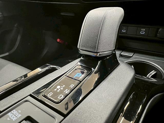 プリウス Z 全方位/追従クルーズコントロール/シートH/ブラインドスポットモニター/ベンチレーション/パーキングサポート/電動リアゲート/ステアリングH/シートメモリ/ETC/コーナーセンサー/ワイヤレス充電(62枚目)