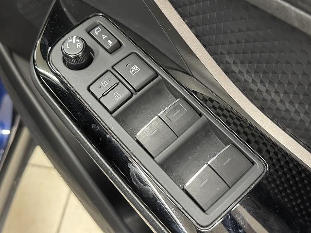 C-HR G モード ネロ セーフティプラス 全方位カメラ/追従クルーズ/シートヒーター/ブラインドスポットモニター/ステアリングリモコン/コーナーセンサー/スマートキー/プッシュスタート/ETC/電動パーキングブレーキ/ブレーキホールド(36枚目)