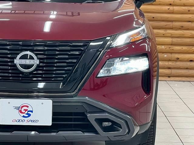 エクストレイル X e-4ORCE エクストリーマーX 1オナ/全周囲/12.3型ナビ/プロパイロット/シートH/シートメモリ/デジタルインナーミラー/キャリア/電動リアゲート/ブラインドスポットモニター/コーナーセンサー/スマートキー/プッシュスタート/(10枚目)