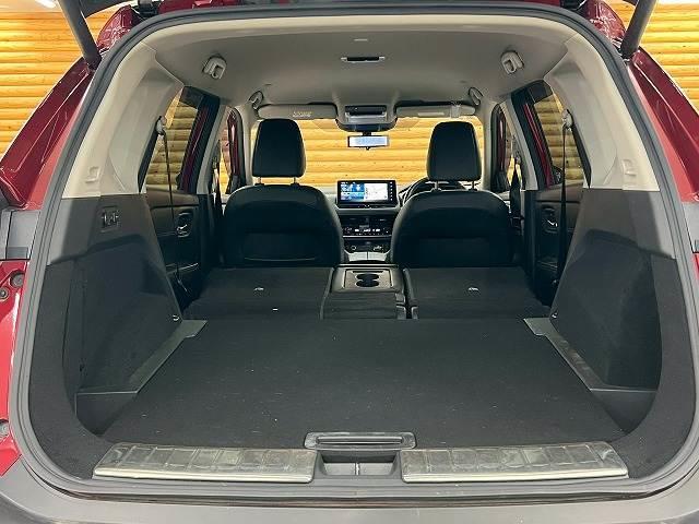 エクストレイル X e-4ORCE エクストリーマーX 1オナ/全周囲/12.3型ナビ/プロパイロット/シートH/シートメモリ/デジタルインナーミラー/キャリア/電動リアゲート/ブラインドスポットモニター/コーナーセンサー/スマートキー/プッシュスタート/(20枚目)