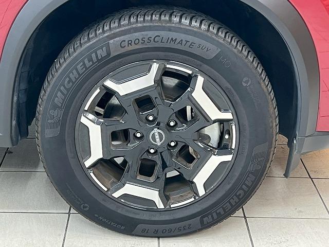 エクストレイル X e-4ORCE エクストリーマーX 1オナ/全周囲/12.3型ナビ/プロパイロット/シートH/シートメモリ/デジタルインナーミラー/キャリア/電動リアゲート/ブラインドスポットモニター/コーナーセンサー/スマートキー/プッシュスタート/(23枚目)