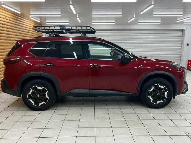 エクストレイル X e-4ORCE エクストリーマーX 1オナ/全周囲/12.3型ナビ/プロパイロット/シートH/シートメモリ/デジタルインナーミラー/キャリア/電動リアゲート/ブラインドスポットモニター/コーナーセンサー/スマートキー/プッシュスタート/(30枚目)