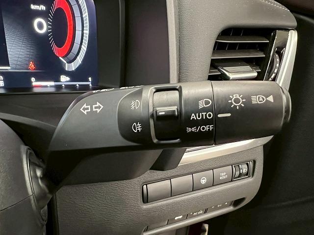 エクストレイル X e-4ORCE エクストリーマーX 1オナ/全周囲/12.3型ナビ/プロパイロット/シートH/シートメモリ/デジタルインナーミラー/キャリア/電動リアゲート/ブラインドスポットモニター/コーナーセンサー/スマートキー/プッシュスタート/(55枚目)