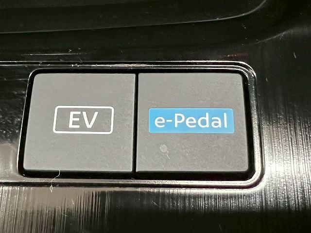 エクストレイル X e-4ORCE エクストリーマーX 1オナ/全周囲/12.3型ナビ/プロパイロット/シートH/シートメモリ/デジタルインナーミラー/キャリア/電動リアゲート/ブラインドスポットモニター/コーナーセンサー/スマートキー/プッシュスタート/(66枚目)