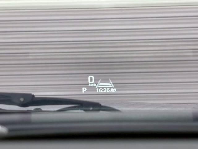 フロンクス ベ－スグレード　純正９型／全周囲カメラ／　追従クルコン／　ＢＳＭ／ブラインドスポットモニター／ヘッドアップディスプレイ／シートヒーター／ワイヤレス充電／コーナーセンサー／パドルシフト／スマートキー／プッシュスタート／（7枚目）