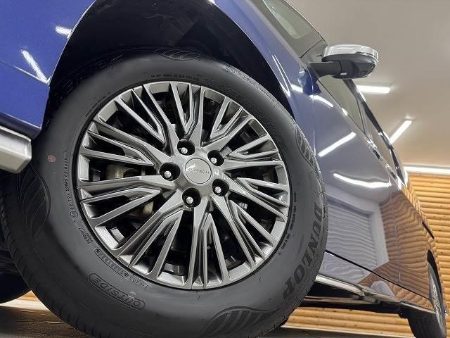 セレナ e-パワー オーテック 12.3型コネクト/プロパイロット/全周囲/両側電動パワスラ/シートヒーター/ステアリングヒーター/ワイヤレス充電/ブラインドスポットモニター/デジタルインナーミラー/ステアリングリモコン/ETC(11枚目)