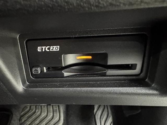 セレナ e-パワー オーテック 12.3型コネクト/プロパイロット/全周囲/両側電動パワスラ/シートヒーター/ステアリングヒーター/ワイヤレス充電/ブラインドスポットモニター/デジタルインナーミラー/ステアリングリモコン/ETC(16枚目)