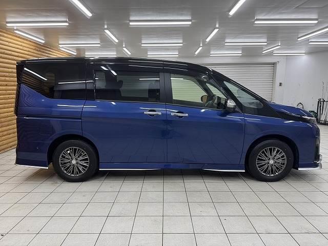 セレナ e-パワー オーテック 12.3型コネクト/プロパイロット/全周囲/両側電動パワスラ/シートヒーター/ステアリングヒーター/ワイヤレス充電/ブラインドスポットモニター/デジタルインナーミラー/ステアリングリモコン/ETC(18枚目)