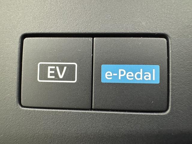 セレナ e-パワー オーテック 12.3型コネクト/プロパイロット/全周囲/両側電動パワスラ/シートヒーター/ステアリングヒーター/ワイヤレス充電/ブラインドスポットモニター/デジタルインナーミラー/ステアリングリモコン/ETC(66枚目)