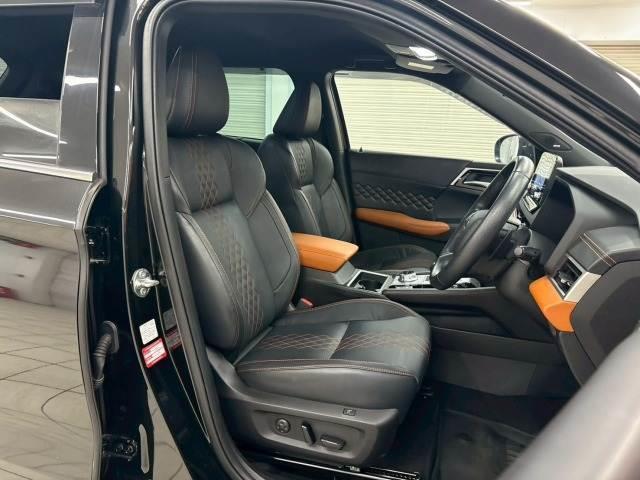 アウトランダーPHEV P BOSE/ワンオーナー/アップルカープレイ/レーダークルーズコントロール/パワーバックドア/クリアランスソナー/シートヒーター/ヘッドアップディスプレイ/ブラインドスポットモニター/全方位カメラ/(9枚目)