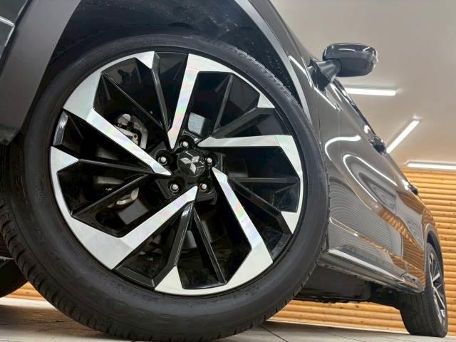 アウトランダーPHEV P BOSE/ワンオーナー/アップルカープレイ/レーダークルーズコントロール/パワーバックドア/クリアランスソナー/シートヒーター/ヘッドアップディスプレイ/ブラインドスポットモニター/全方位カメラ/(16枚目)