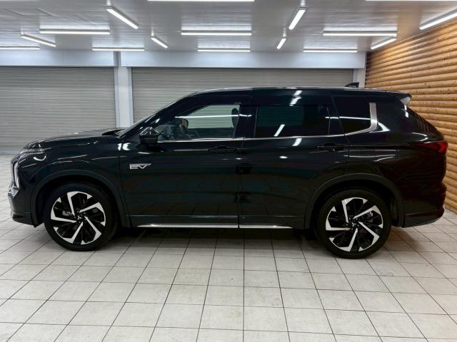 アウトランダーPHEV P BOSE/ワンオーナー/アップルカープレイ/レーダークルーズコントロール/パワーバックドア/クリアランスソナー/シートヒーター/ヘッドアップディスプレイ/ブラインドスポットモニター/全方位カメラ/(39枚目)