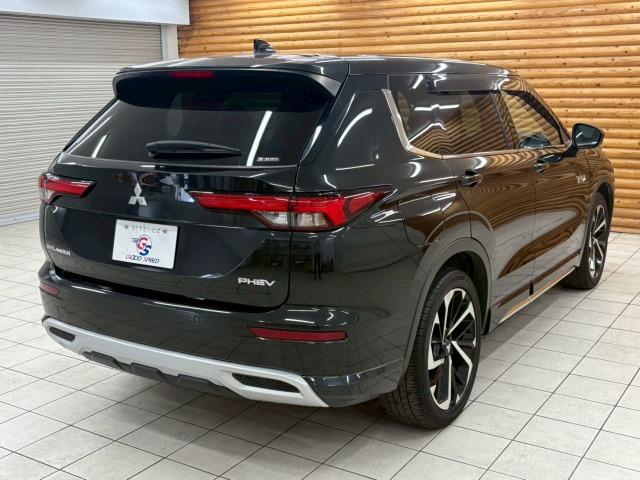 アウトランダーPHEV P BOSE/ワンオーナー/アップルカープレイ/レーダークルーズコントロール/パワーバックドア/クリアランスソナー/シートヒーター/ヘッドアップディスプレイ/ブラインドスポットモニター/全方位カメラ/(42枚目)