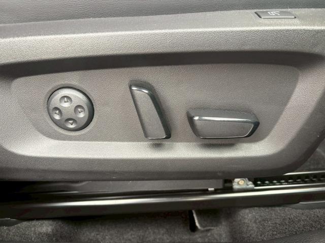 アウトランダーPHEV P BOSE/ワンオーナー/アップルカープレイ/レーダークルーズコントロール/パワーバックドア/クリアランスソナー/シートヒーター/ヘッドアップディスプレイ/ブラインドスポットモニター/全方位カメラ/(55枚目)