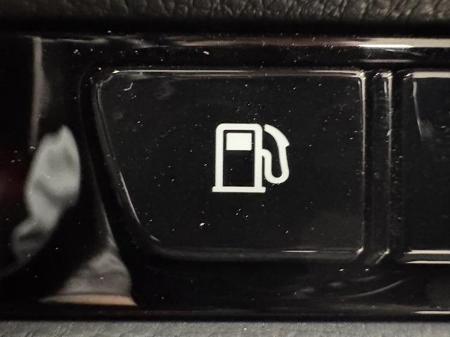 NX NX350h Fスポーツ パノラマルーフ/純正エアロ/全方位カメラ/純正14インチナビ/レーダークルーズコントロール/ベンチレーション/ブラインドスポットモニター/ヘッドアップディスプレイ/障害物センサー/パワーシート/LED(60枚目)