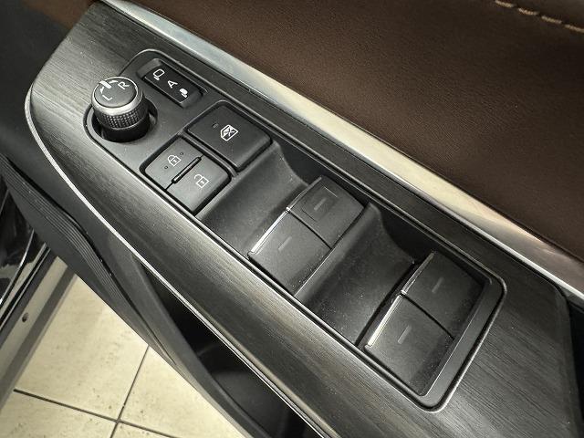 TOYOTA HARRIER Z LEATHER PACKAGE