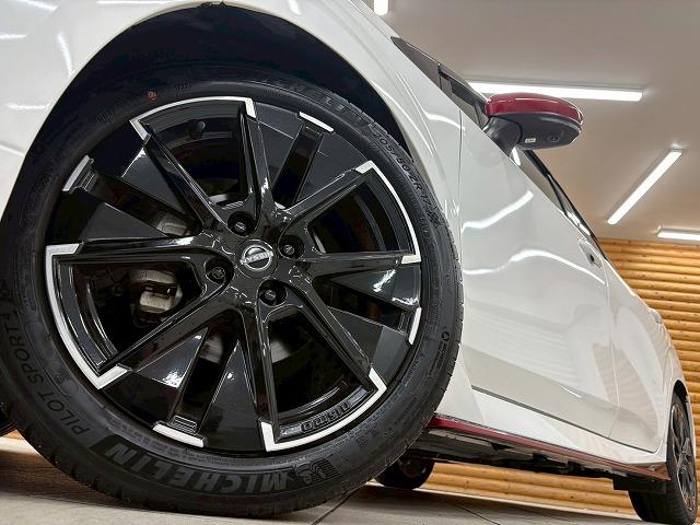 オーラ ニスモ コネクトナビ/寒冷地/プロパイロット/2トン/クリアランスソナー/ブラインドスポットモニター/スマートキー/プッシュスタート/シートヒーター/パーキングアシスト/ステアリングヒーター/LEDヘッド(21枚目)