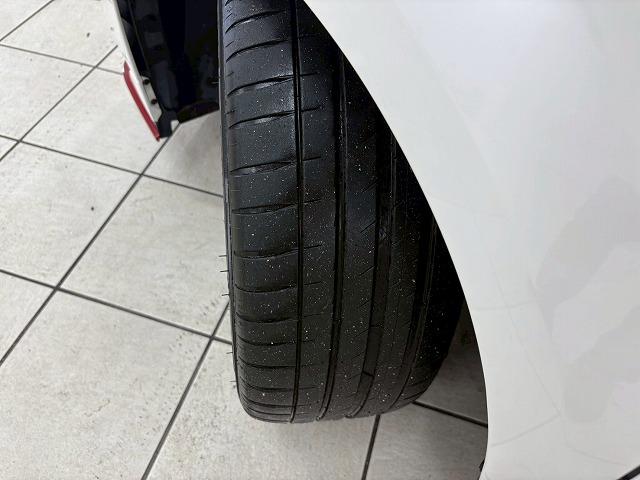 オーラ ニスモ コネクトナビ/寒冷地/プロパイロット/2トン/クリアランスソナー/ブラインドスポットモニター/スマートキー/プッシュスタート/シートヒーター/パーキングアシスト/ステアリングヒーター/LEDヘッド(22枚目)