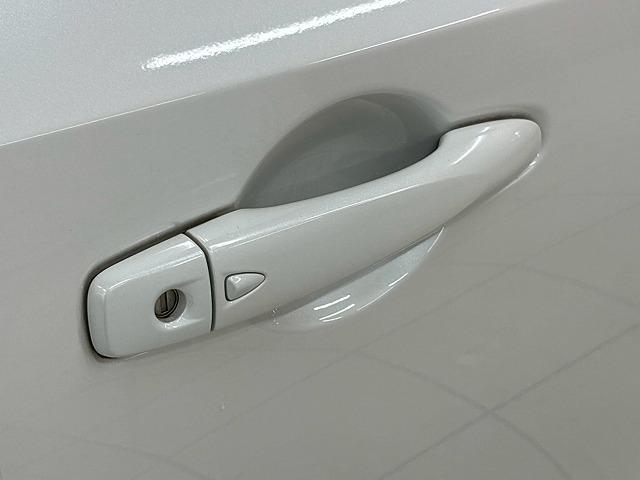 オーラ ニスモ コネクトナビ/寒冷地/プロパイロット/2トン/クリアランスソナー/ブラインドスポットモニター/スマートキー/プッシュスタート/シートヒーター/パーキングアシスト/ステアリングヒーター/LEDヘッド(33枚目)