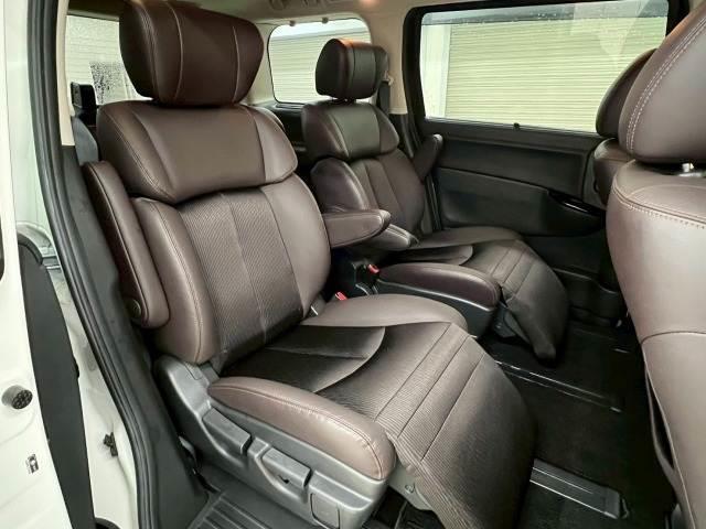 NISSAN ELGRAND 250HIGHWAY STAR S