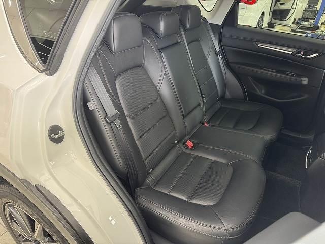 CX-5 XD Lパッケージ シートヒーター/追従クルコン/BOSE/Bカメラ/ヘッドアップディスプレイ/ステアリングヒーター/コーナーセンサー/パドルシフト/電動リアゲート/アイドリングストップ/ブラインドスポットモニター(9枚目)
