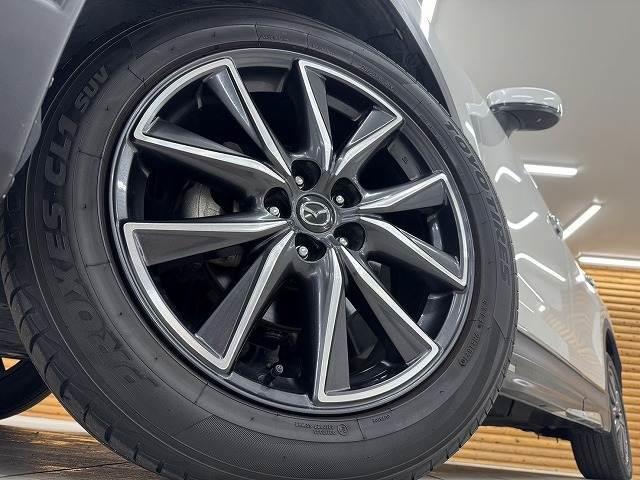 CX-5 XD Lパッケージ シートヒーター/追従クルコン/BOSE/Bカメラ/ヘッドアップディスプレイ/ステアリングヒーター/コーナーセンサー/パドルシフト/電動リアゲート/アイドリングストップ/ブラインドスポットモニター(11枚目)